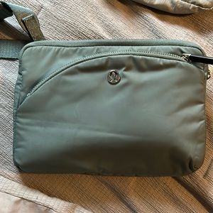 Green lululemon curved lines crossbody
